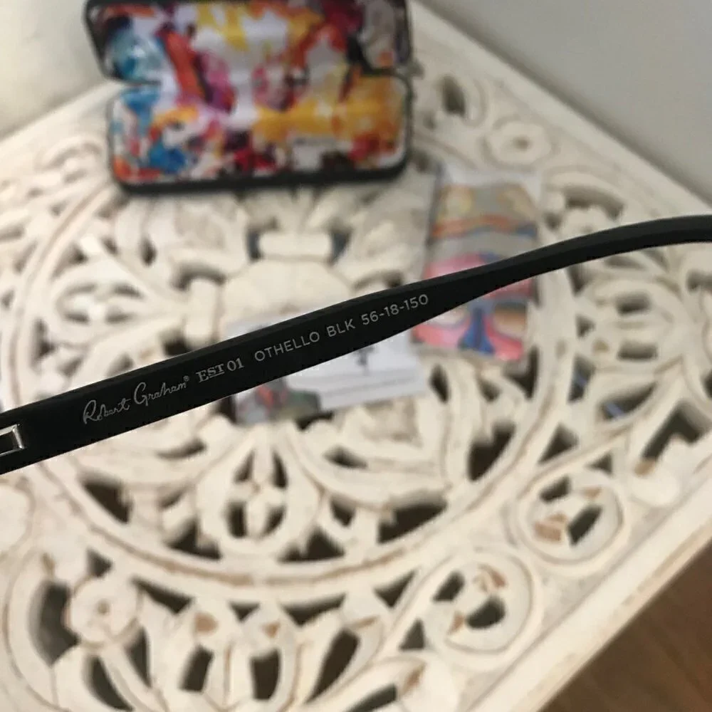 NWT Robert Graham sunglasses